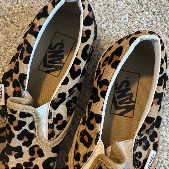 Vans textured Leopard Print Slip Ons 8.5 - Picture 10 of 15